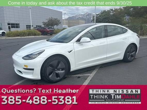 TESLA MODEL 3 2018 5YJ3E1EA7JF017211 image TESLA MODEL 3 2018 5YJ3E1EA7JF017211 image